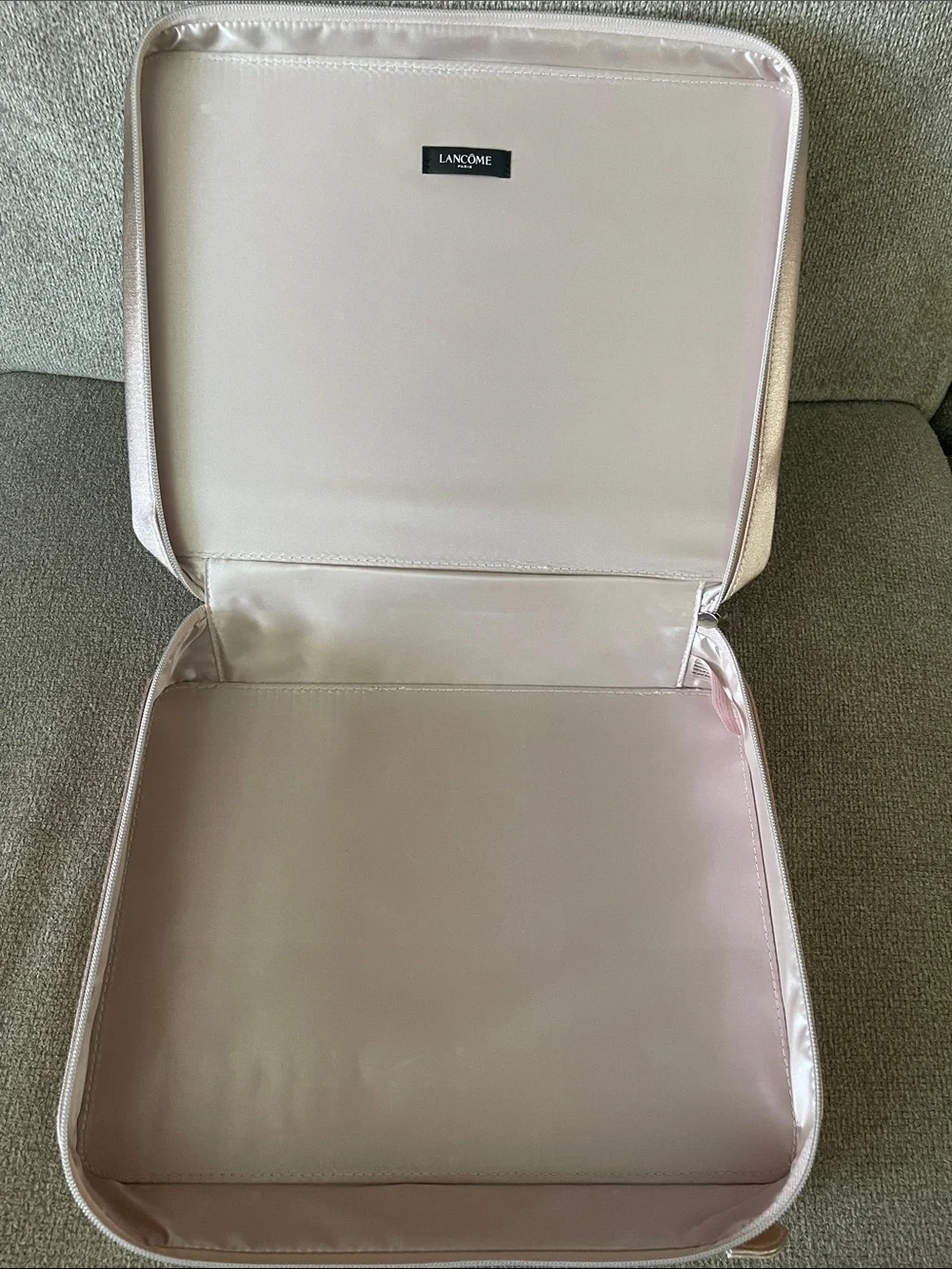 Lancôme Rose Gold make-up case / storage case with handle, new
